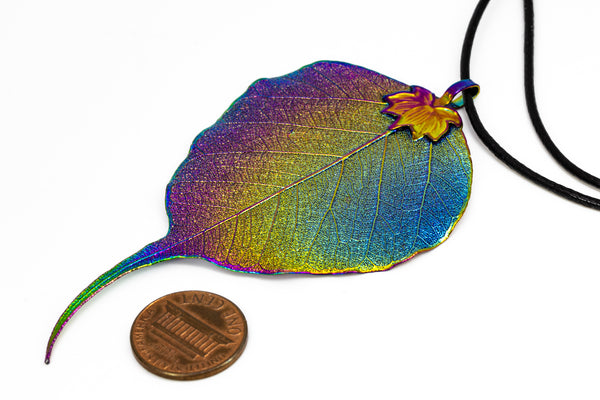 FicusReligiosaLeaf Aurora Pendant
