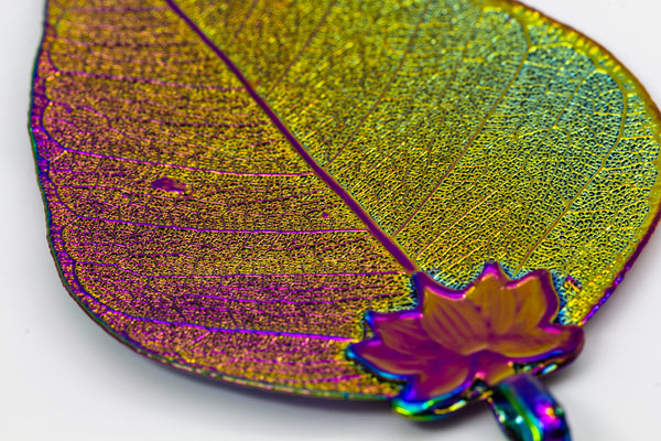 FicusReligiosaLeaf Aurora Pendant