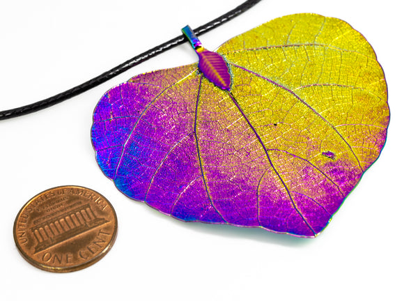 CeropegiaWoodiiLeaf Aurora Pendant