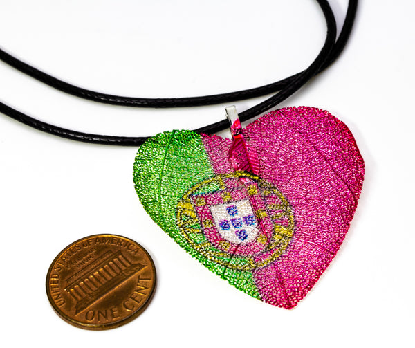 HeartShaped NationalFlag Pendant