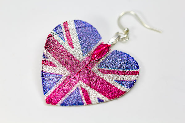 HeartShaped NationalFlag Earrings