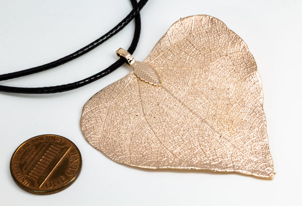 CeropegiaWoodiiLeaf Pendant