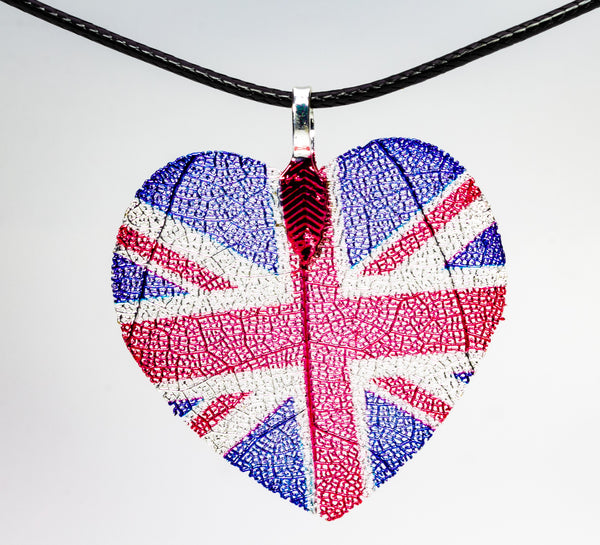 HeartShaped NationalFlag Pendant