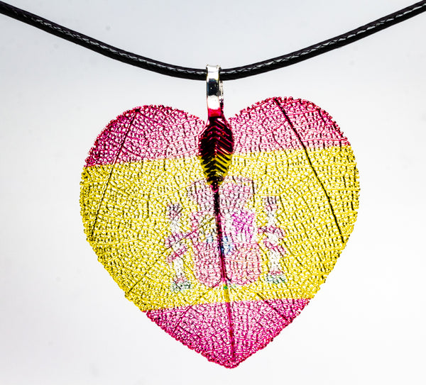 HeartShaped NationalFlag Pendant