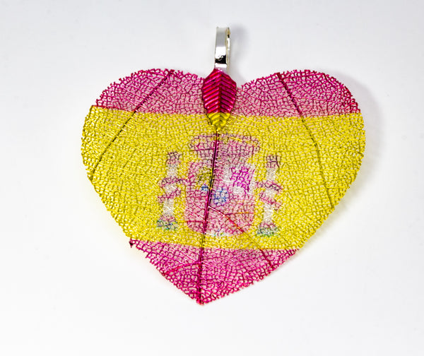 HeartShaped NationalFlag Pendant