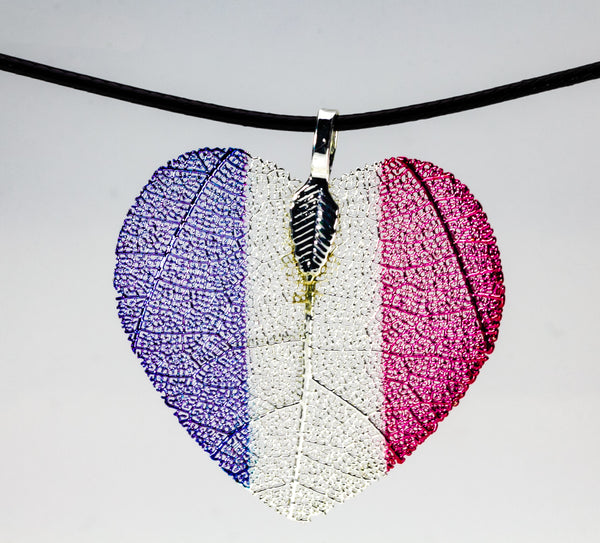 HeartShaped NationalFlag Pendant