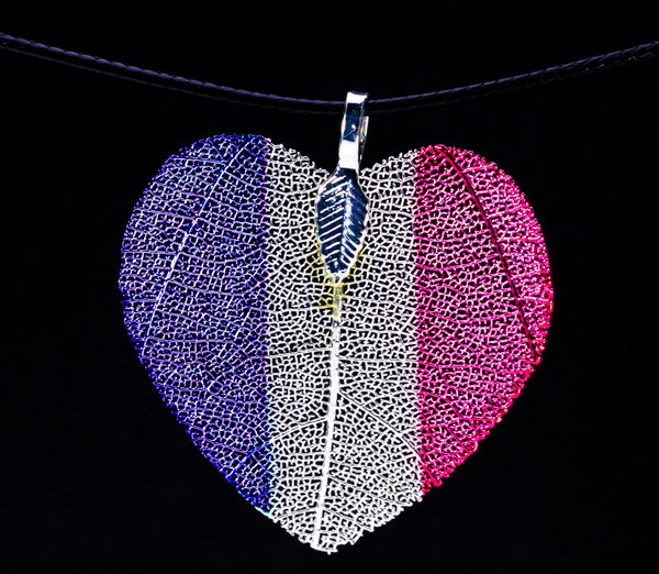 HeartShaped NationalFlag Pendant