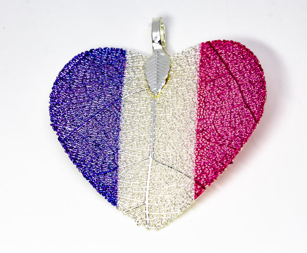 HeartShaped NationalFlag Pendant