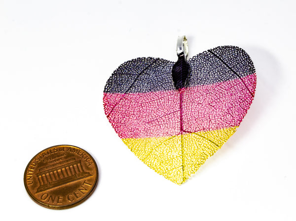 HeartShaped NationalFlag Pendant